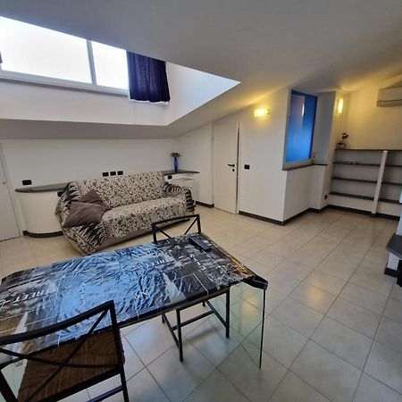 Appartement Mansarda Stefania à Ameglia Extérieur photo