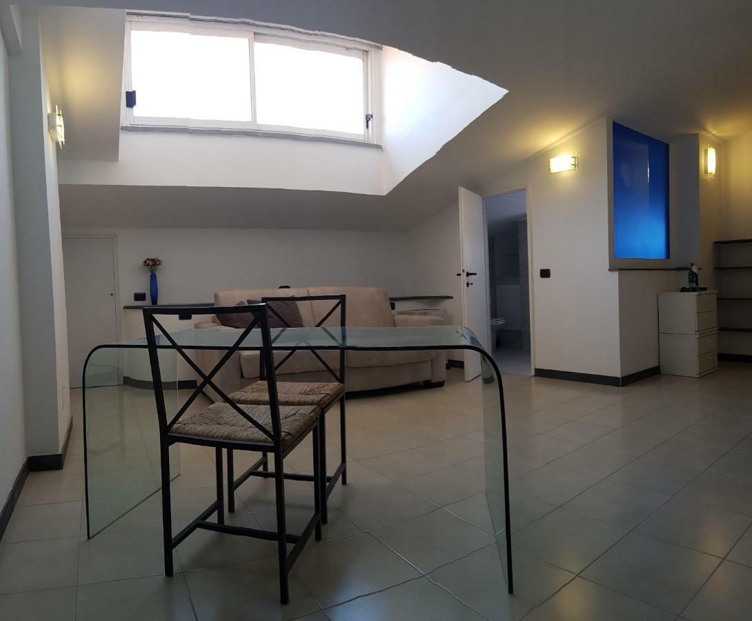 Appartement Mansarda Stefania à Ameglia Extérieur photo